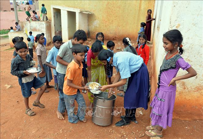 Ấn Độ: Báo động tình trạng trẻ nhỏ không được ăn uống đầy đủ 